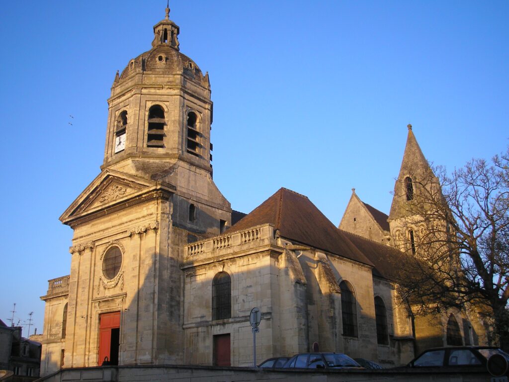 OLYMPUS DIGITAL CAMERA église de Vaucelles